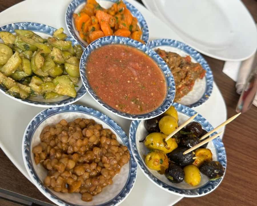 Marrakech: Restaurant Dinner Experience with Hotel Pickup - Should you book Restaurant Chouf LOr with hotel pickup?