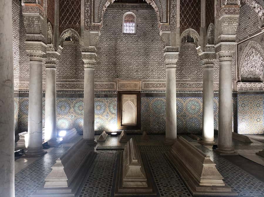 Marrakech: Saadian Tombs, Bahia Palace, Medina and Souk Tour - Bahia Palace: Andalusian-Style Architecture and Courtly Drama