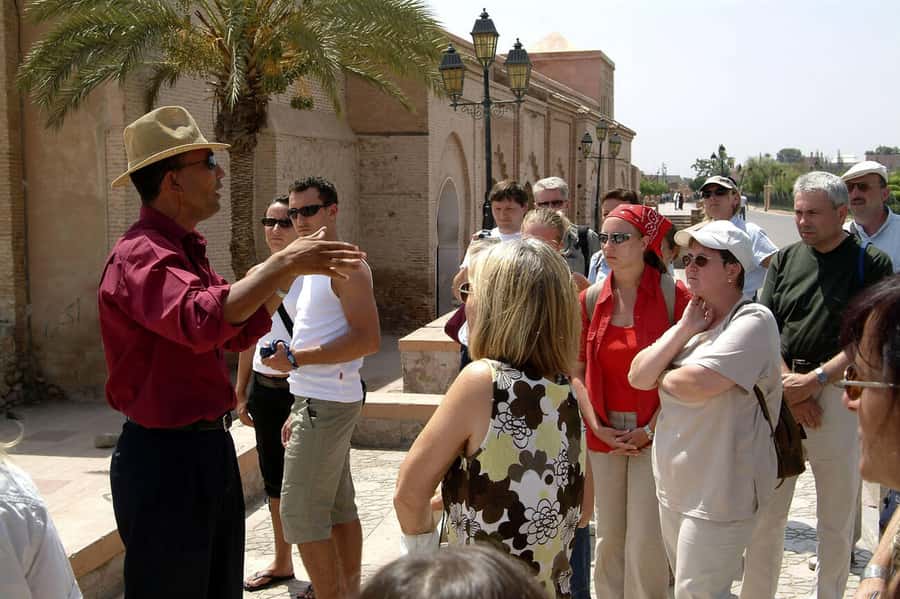 Marrakech: Saadian Tombs, Bahia Palace, Medina and Souk Tour - Start Smart at Cafe Restaurant ARGANA in Djemaa el Fna