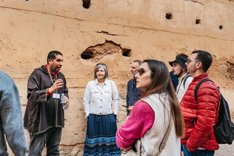Marrakech: Saadian Tombs & Bahia Palace, Medina Guided Tour - Price and value: $18 plus 200 MAD in tickets you should plan for