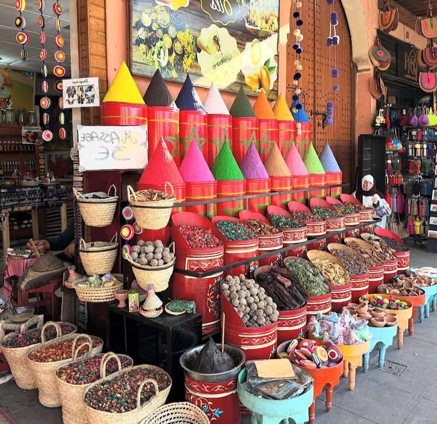 Marrakech: Souk Tour & Berber Hammam with Massage - Inside the Traditional Berber Hammam: What the 30 Minutes Really Means