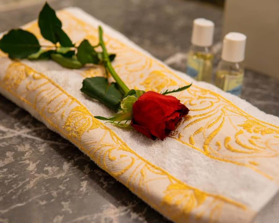 Marrakech: Spa Massage and Steam Hammam with Pickup - Small Group, Female Staff, and Comfort Level