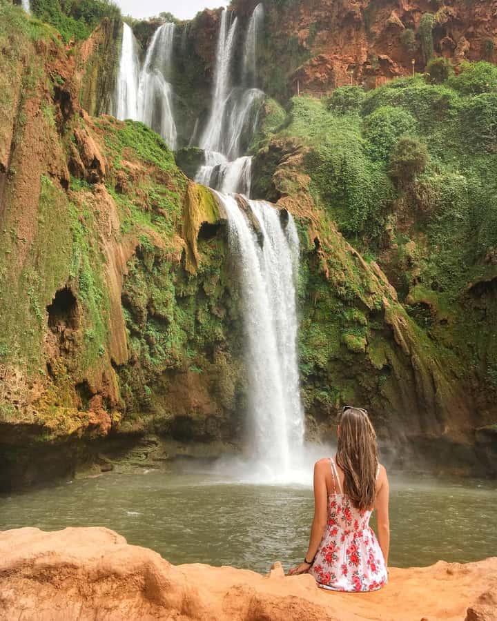 Marrakech to Ouzoud waterfalls day tour - Guide & boat ride - The walk with a guide: paths, lookouts, and buying orange juice