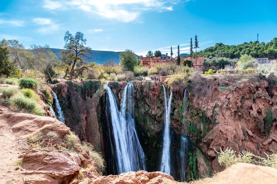 Marrakech to Ouzoud waterfalls day tour - Guide & boat ride - Boat ride at the base: how to get the powerful-water feeling