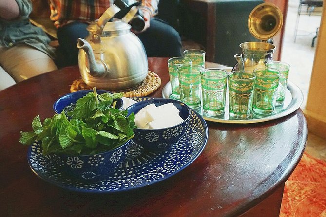 Marrakech Tour: Tajine Cookery Class Experience - Souq shopping with Arabic phrases, mint, saffron, and citrus