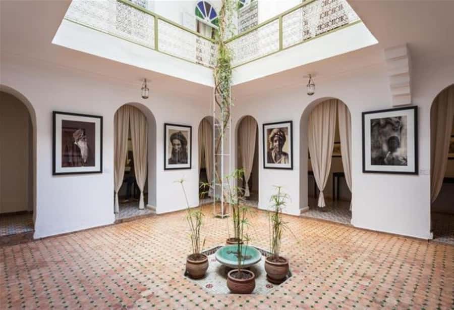 Marrakech Tuk-Tuk Tour with Photography Museum+Secret Garden - Passing through gates and walls: your best photo moments