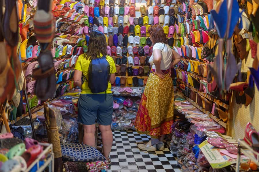 Marrakech: Vibrant Souks, Local Artisans & Medina Experience - Souk El Attarine and the spice and perfume culture