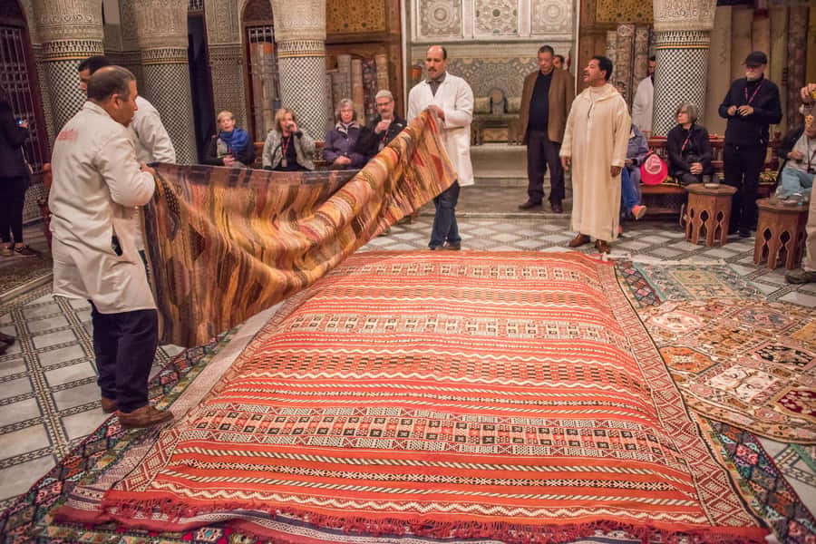 Marrakech: Vibrant Souks, Local Artisans & Medina Experience - Artisan workshops: pottery, metalwork, and carved wood