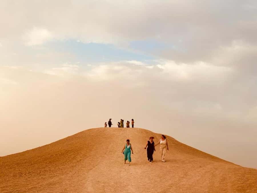 Marrakesh: Agafay Desert Tour with Lunch and Swimming Pool - Should You Book This Agafay Desert Tour?