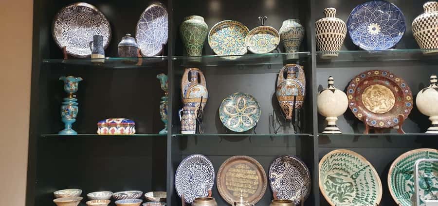 Marrakesh: Guided Souk Shopping Tour with a Local Guide - Timing and meeting point: start where the magic begins