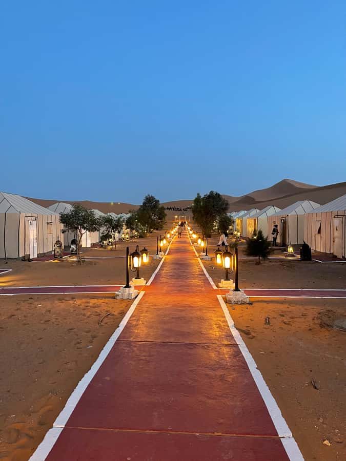 Merzouga: 1-Night in the luxury camp. camel ride & Dinner - Comfort vs. the Sahara: sleep, temperature, and what to expect