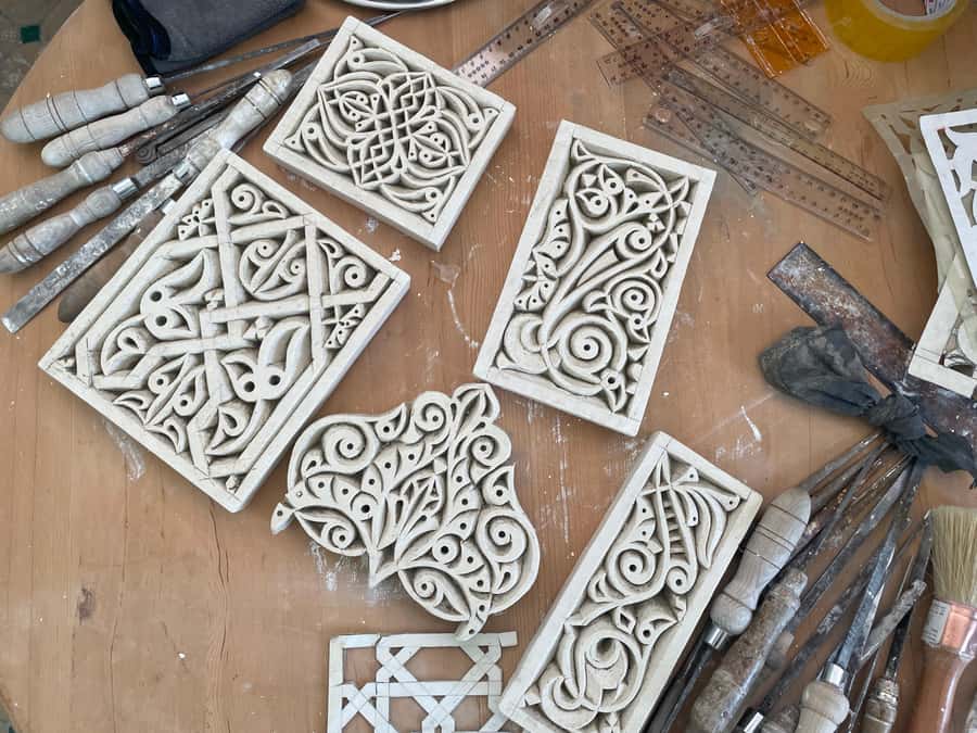 Moroccan Plaster Sculpture Workshop - Practical guidance for finding Dar Sunrise in the old medina