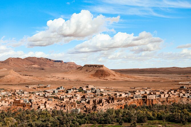 Morocco 8-Night Tour: Chefchaouen, Desert & Hot Air Balloon - Casablanca Day 8: Hassan II Mosque, Rick’s Café, Habous, and the central market