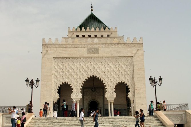 Morocco Imperial Cities Tour by Train from Casablanca - Free time in Marrakesh and the return flight strategy back to Casablanca