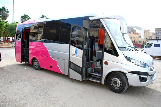 One-way transportation from Fez to Chefchaouen - The 8:00 pickup and the small group advantage