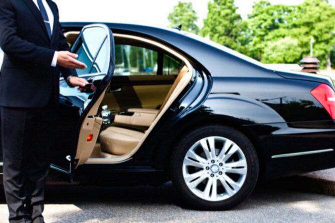 Private Driver in Casablanca for Customized Tours and Transfers - Car comfort for the first ride: A/C, Wi-Fi, and a charger that saves your day