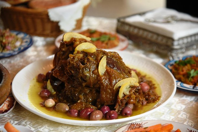 Private Market Tour & Cooking Class in Casablanca with Transfers - Dietary Options and Practical Comforts That Make It Easier