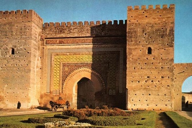 Private Meknes Volubilis -Mouly Idriss day trip from Fez - Volubilis Roman ruins: Arch of Caracalla, Basilica, and Capitoline Temple