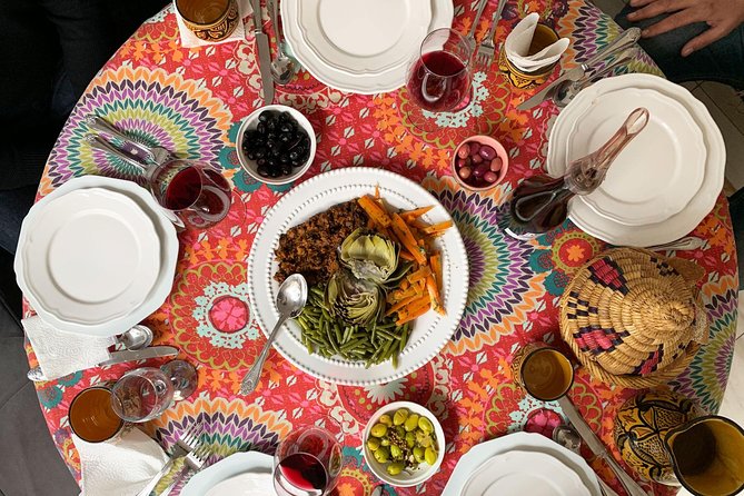 Private Moroccan Cooking Class in Casablanca with a Local Expert - Why a Casablanca home kitchen beats a studio class