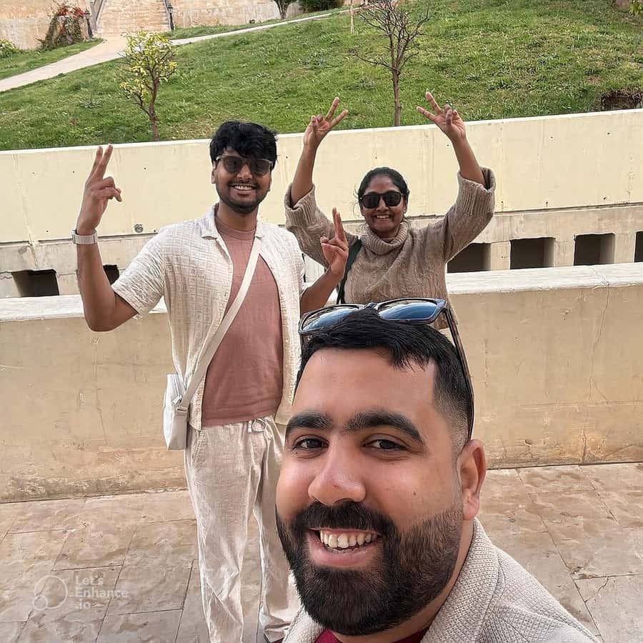 Private Tour –In Old Medina of Fez with a Professional Guide - Entering Fez’s old medina with a guide who makes sense of it