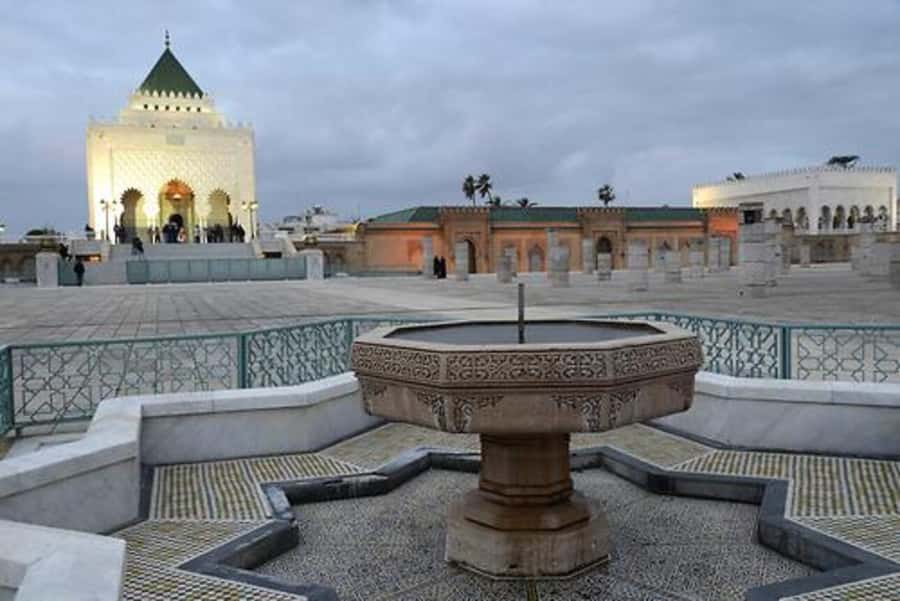 Rabat: Guided City Tour with Mausoleum Mohammed V Visit - Kasbah des Oudaias: blue-and-white streets plus ocean views