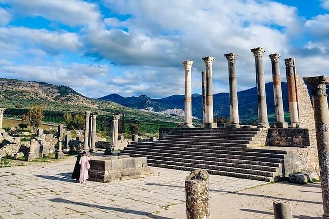 Small-Group Full-Day Meknes, Volubilis and Moulay Idriss Zerhoun Tour from Fez - Guide quality: the big difference maker