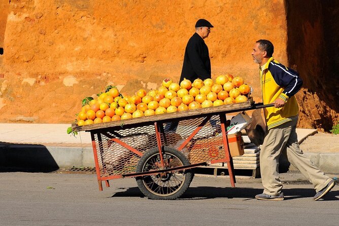 Street Private Guided Food Tour with Tastings at Casablanca - Marche Central Casablanca: market senses and simple shopping culture