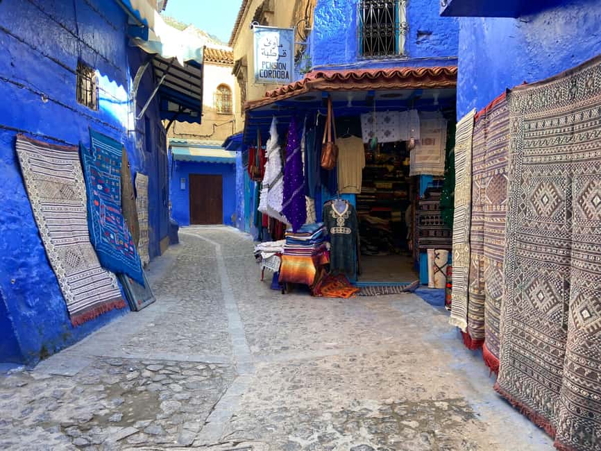 Tangier: Guided Day Trip to Chefchaouen - Arriving in Chefchaouen: meeting your guide in the medina