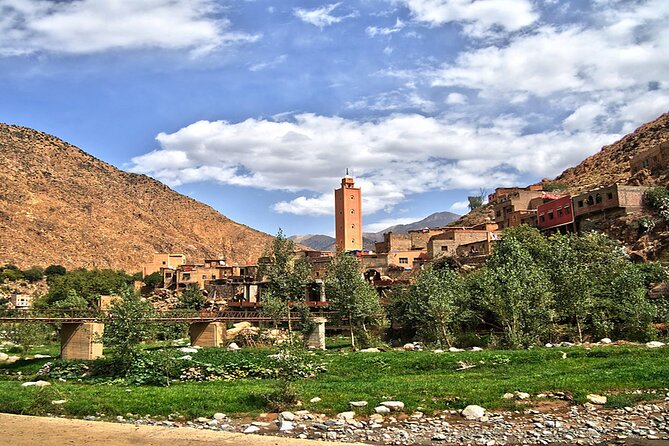 The Atlas Mountains and the 3 valleys with a delicious lunch in a Berber house - Getting out of Marrakech: 4WD comfort, real time, real value
