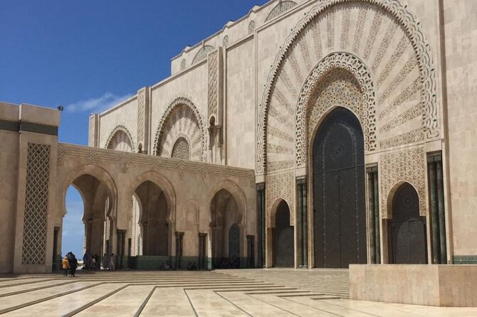 Tour of Casablanca from cruise or hotels, guided tour. - Old Medina and Place Marishal: Getting Your Bearings Fast