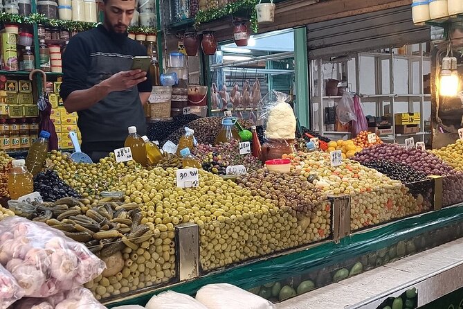 Traditional Souks Shopping Private Tour in Casablanca - Old Medina and Habous areas: where the shopping feels practical