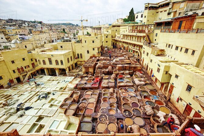 walking Tour in the oldest part of Fez (3-4 hours) - Getting Your Bearings in Fez’s Old Medina